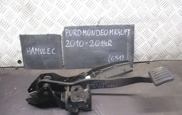 Ford Mondeo MK IV Brake pedal 7G9N2D094NC