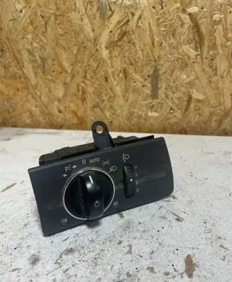 Mercedes-Benz E W211 Light switch 2115450304 04056020