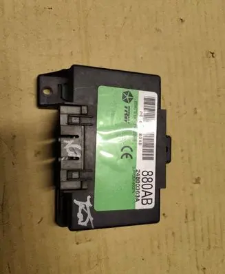 Chrysler PT Cruiser Other control units/modules P04671880AB