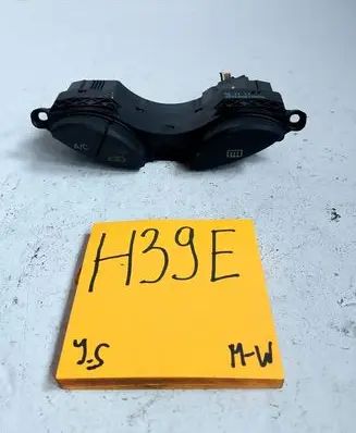 Ford Focus Central console control unit 98AG19A945BF