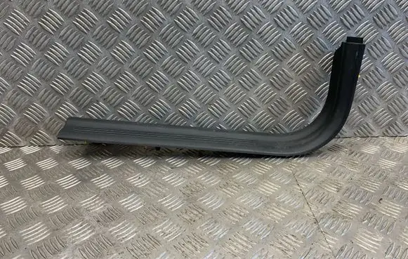 Volvo V50 Front sill trim cover 8641784