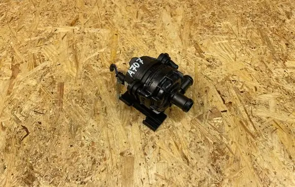 Land Rover Defender Electric auxiliary coolant/water pump EPLA8501EA M8B28K232BA