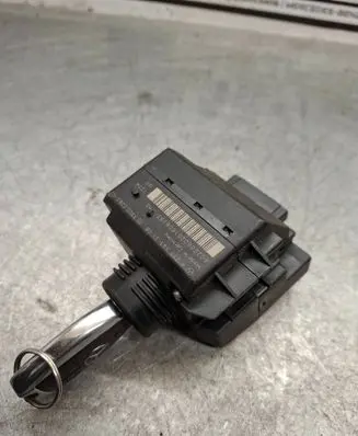 Mercedes-Benz E W211 Ignition lock A2115453108 5020860261606193 33002265