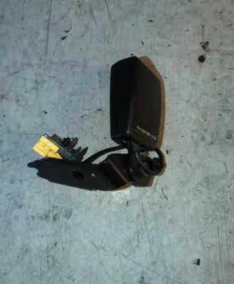 Mercedes-Benz C AMG W204 Rear seatbelt buckle A2048601069