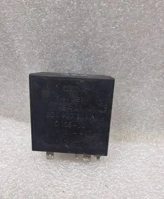 Audi A8 S8 D2 4D Other relay 8D0907701A D15502