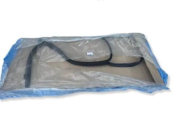 Volkswagen Touareg III Front door rubber seal 760837439J 20210708 LS763633