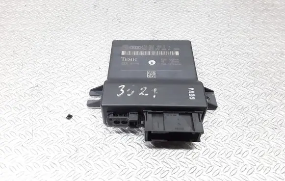 Audi A6 S6 C6 4F Gateway control module 4F0907468D 4F0910468A