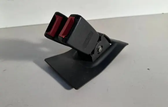 Mini One - Cooper R50 - 53 Rear seatbelt buckle 7055957 5092