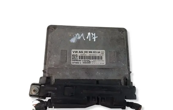 Seat Ibiza IV (6J,6P) Engine control unit/module 03E906023AA 5WP40858