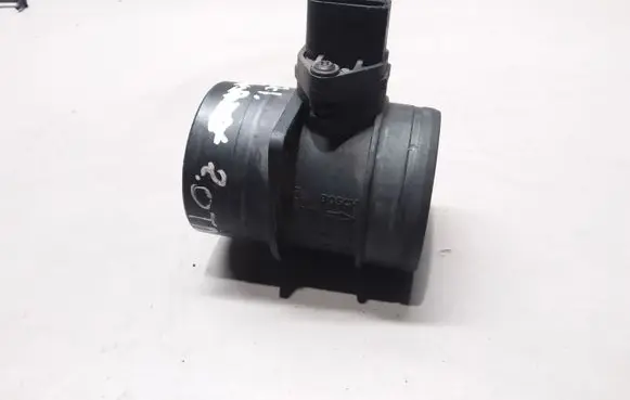 Skoda Octavia Mk2 (1Z) Mass air flow meter 0281002461 074906461B