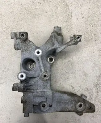 Citroen C4 Grand Picasso A/C compressor mount bracket 9674030280