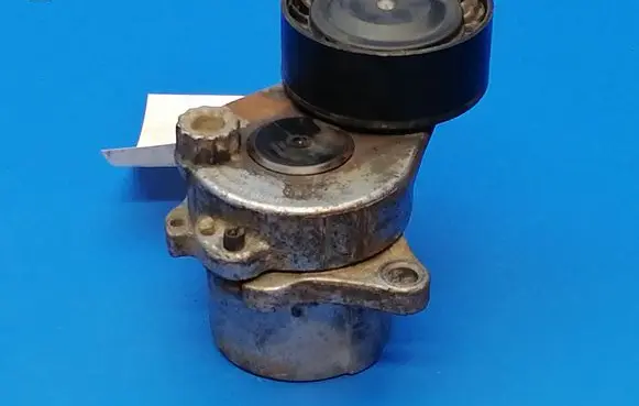 Mercedes-Benz Sprinter W906 Alternator belt tensioner 131920011
