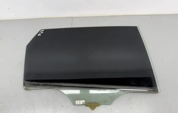 Hyundai i30 Rear door window glass DOT618AS2M321 43R00351
