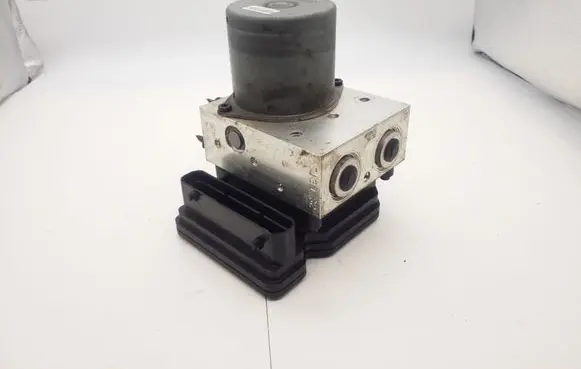 KIA Soul ABS Pump 589102K840