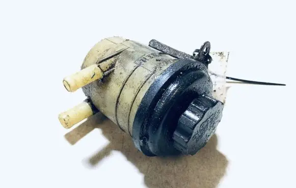 Hyundai Getz Brake fluid reservoir 