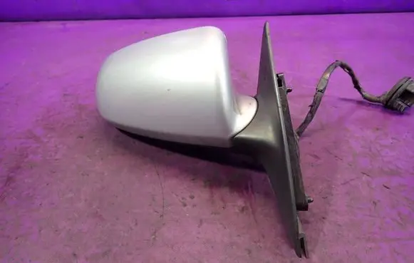 Audi A3 S3 A3 Sportback 8P Front door electric wing mirror 