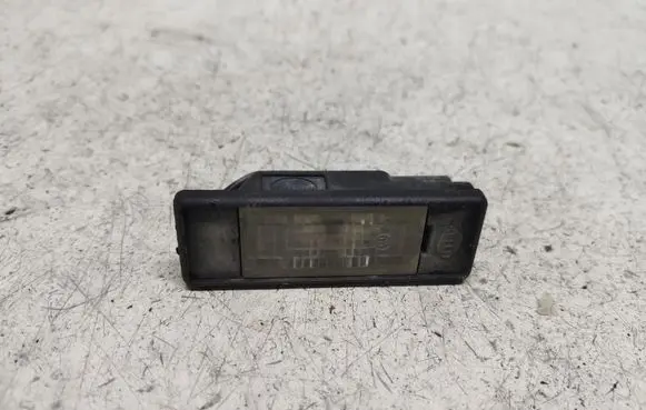 Peugeot 607 Number plate light