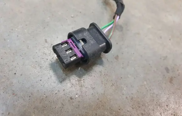 Volkswagen Golf VII Other relay 4F0973703