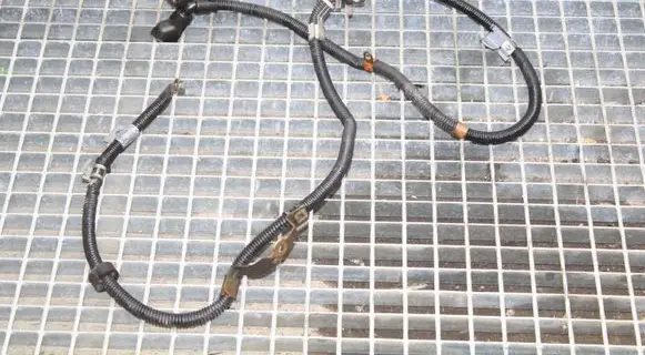 Mercedes-Benz E A207 Negative earth cable (battery) A2044402713