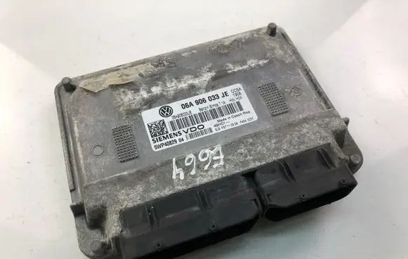 Skoda Octavia Mk1 (1U) Other control units/modules 06A906033JE
