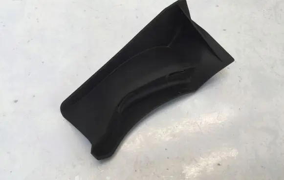 Nissan Qashqai J12 Wiper trim
