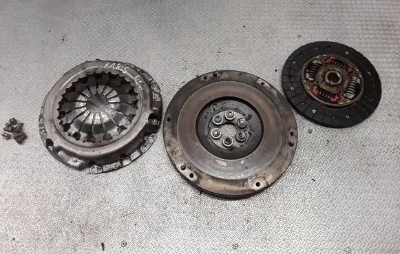 Toyota Yaris Clutch set kit CTX155 DTX195