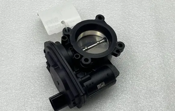 Audi A3 8Y Throttle valve 04E133062S