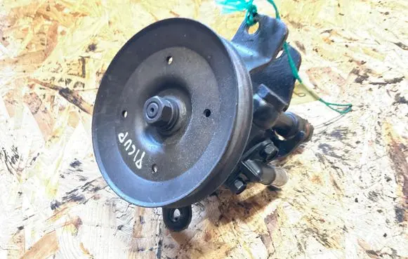 Nissan King Cab, Navara Power steering pump 07227003
