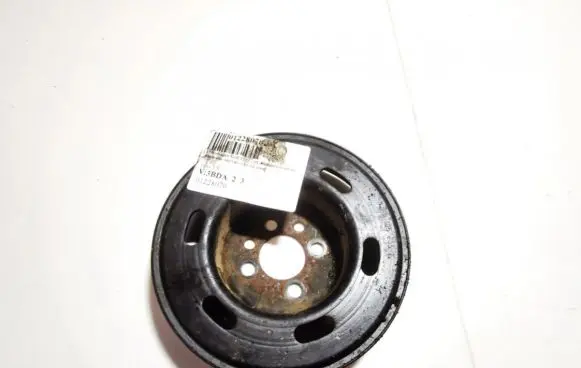 Volkswagen Golf IV Crankshaft pulley 06A105255F