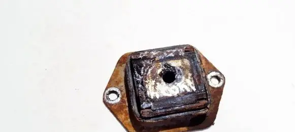 Ford Ranger Engine mount bracket