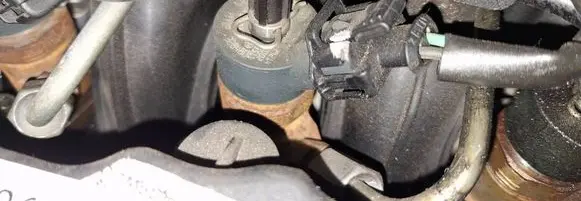 Fuel injector