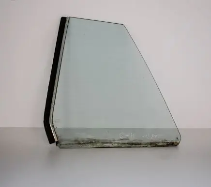 Mercedes-Benz SLC C107 Rear side window
