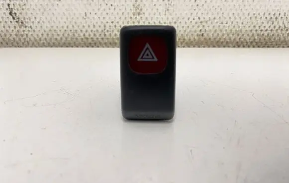 Volkswagen Golf II Hazard light switch MR83D0T