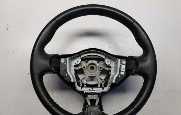 Nissan Juke I F15 Steering wheel