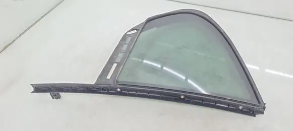 BMW 7 G11 G12 Rear vent window glass 7355538