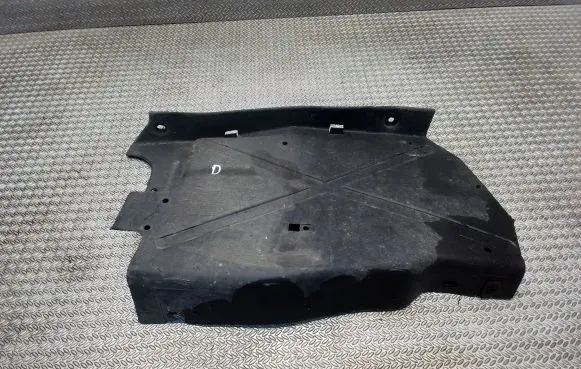 Opel Vivaro Engine splash shield/under tray 8200505045
