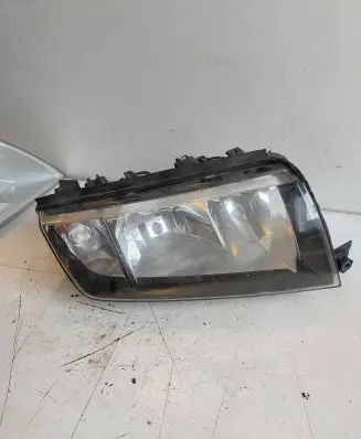 Skoda Fabia Mk1 (6Y) Headlight/headlamp
