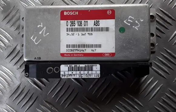 BMW 7 E38 ABS control unit/module 0265108011 34521162908