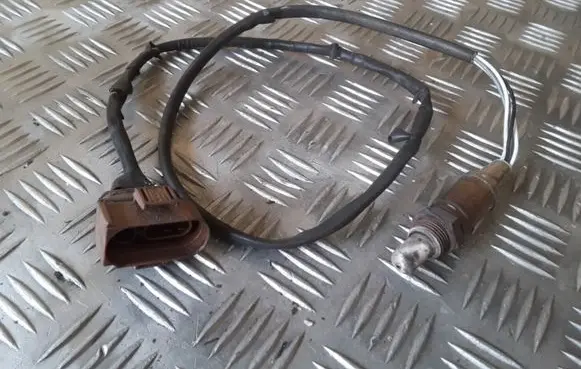 Audi A6 S6 C5 4B Lambda probe sensor 021906265AE 0258003757 0258003758