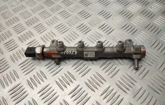 Volkswagen PASSAT B8 Fuel main line pipe 04L089G 04L906054