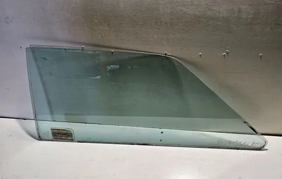 Audi 80 90 B2 Rear side window 43R001010