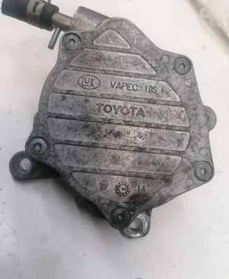 Toyota Auris 150 Vacuum pump 28030784