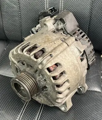 Citroen C4 Grand Picasso Generator/alternator 967464618004 9674646180
