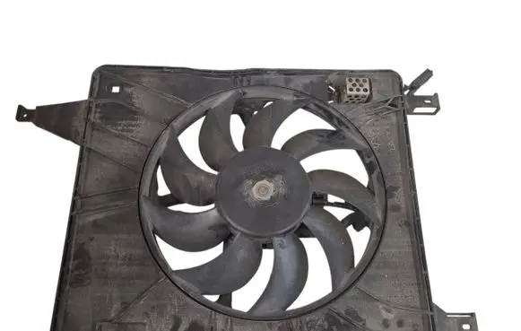 Nissan Qashqai+2 Electric radiator cooling fan 5393199
