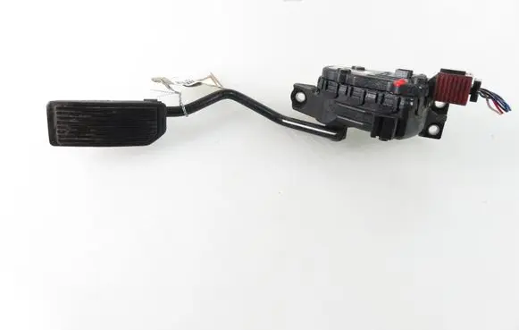 Nissan Almera N16 Accelerator throttle pedal 18002AU410