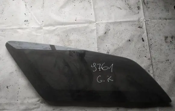 Chrysler 300 - 300C Rear side window as3