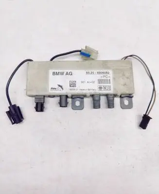 BMW 5 E39 Aerial antenna amplifier 65256906082 6906082