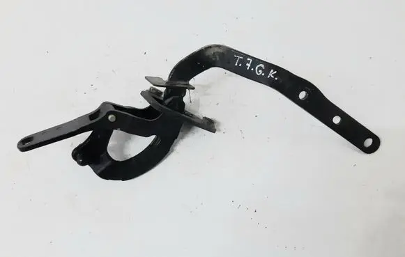 Volvo XC70 Tailgate/trunk/boot hinge