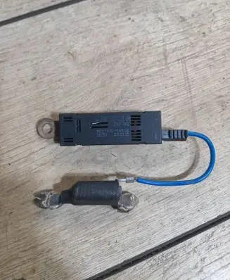 Mercedes-Benz C W205 Aerial antenna amplifier A2058202200 92032100201