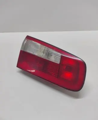 Tailgate rear/tail lights